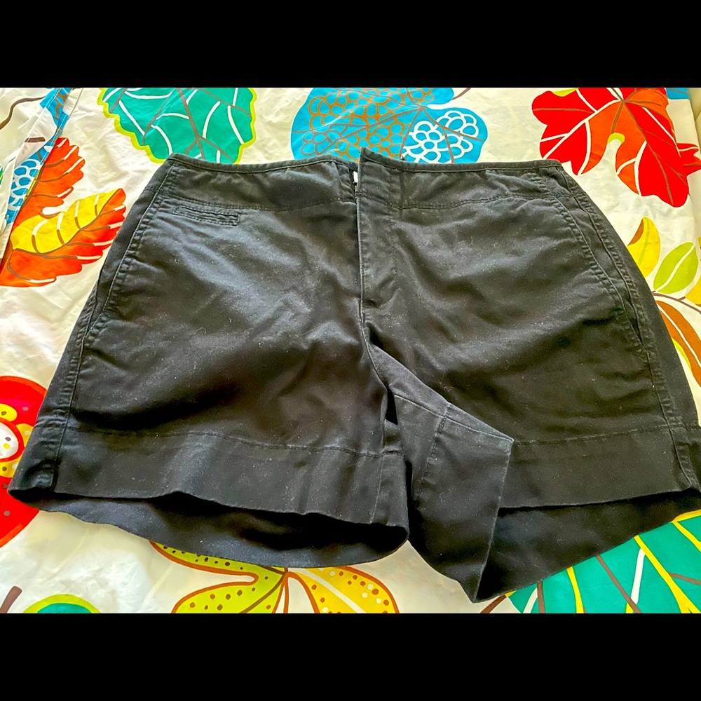Docker’s Ladies Shorts